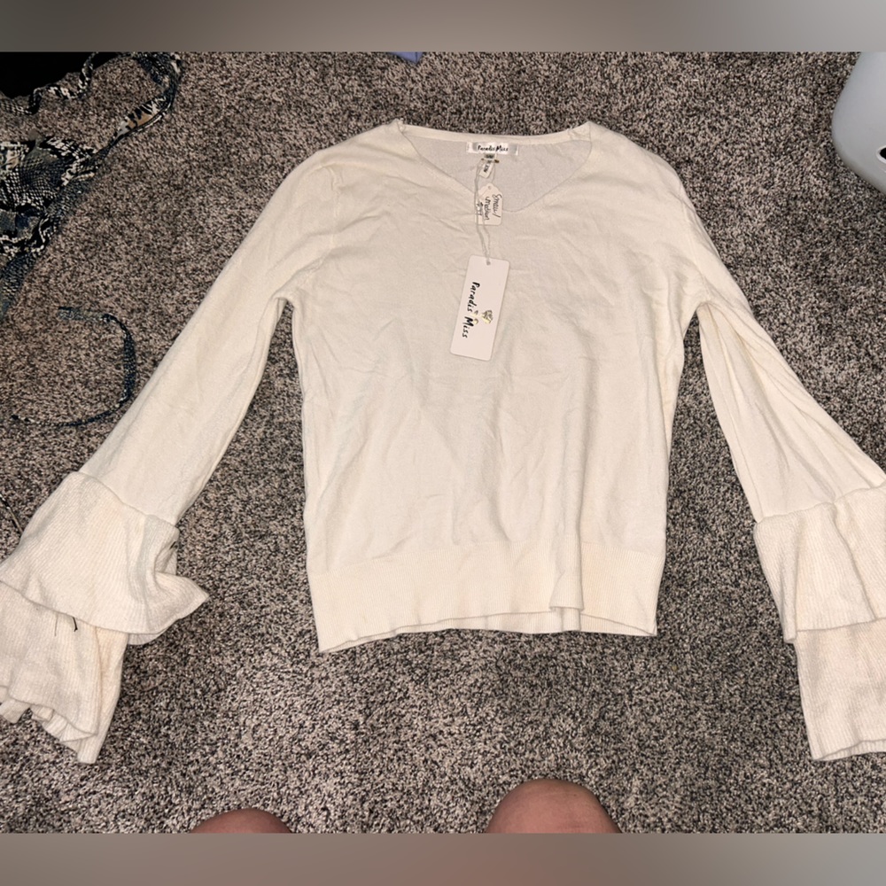 Paradis Miss white/cream sweater size small